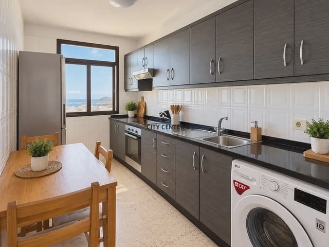 3 quarto Apartamento para venda em Granadilla de Abona - 225 000 € (Ref: 10172896)