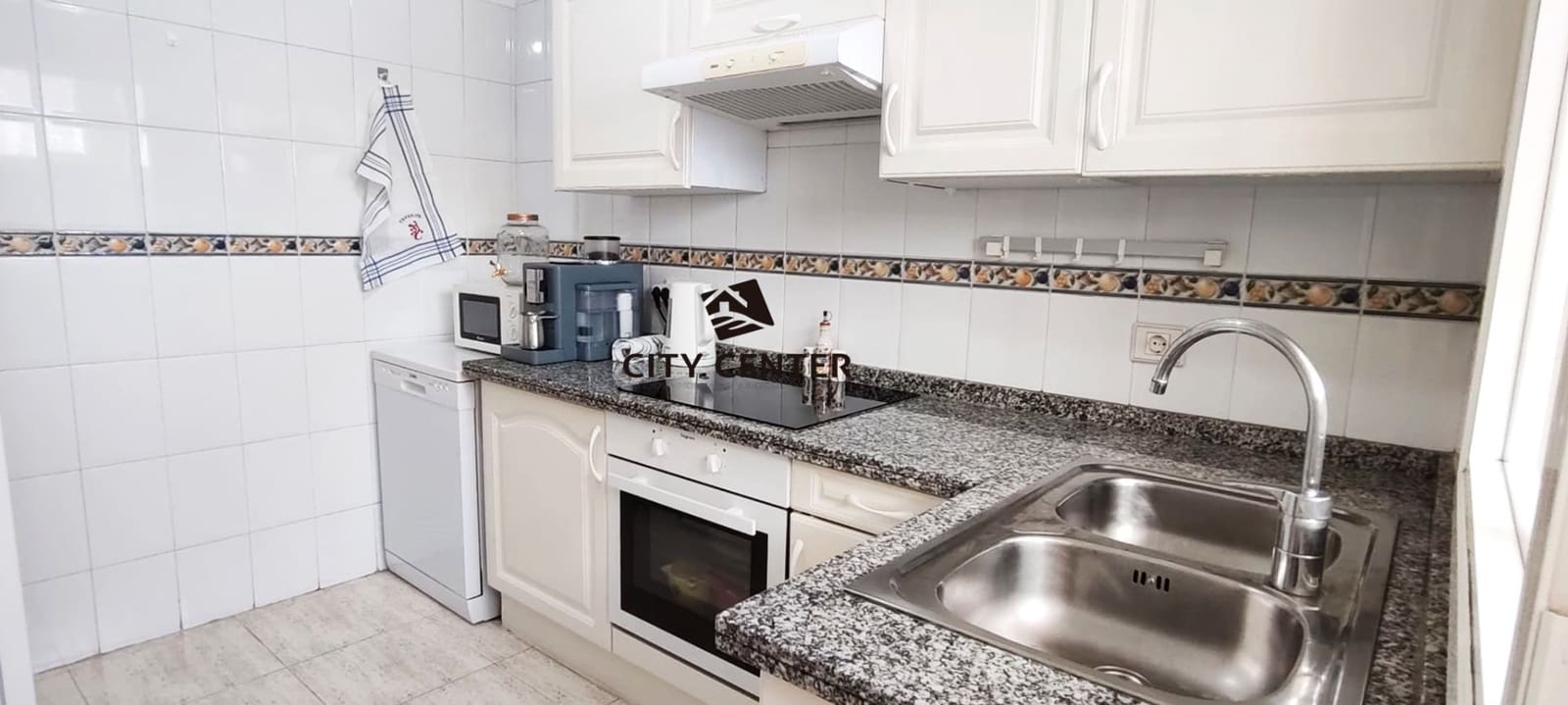 4 soveværelse Lejlighed til salg i Adeje med swimmingpool garage - € 425.000 (Ref: 9282961)