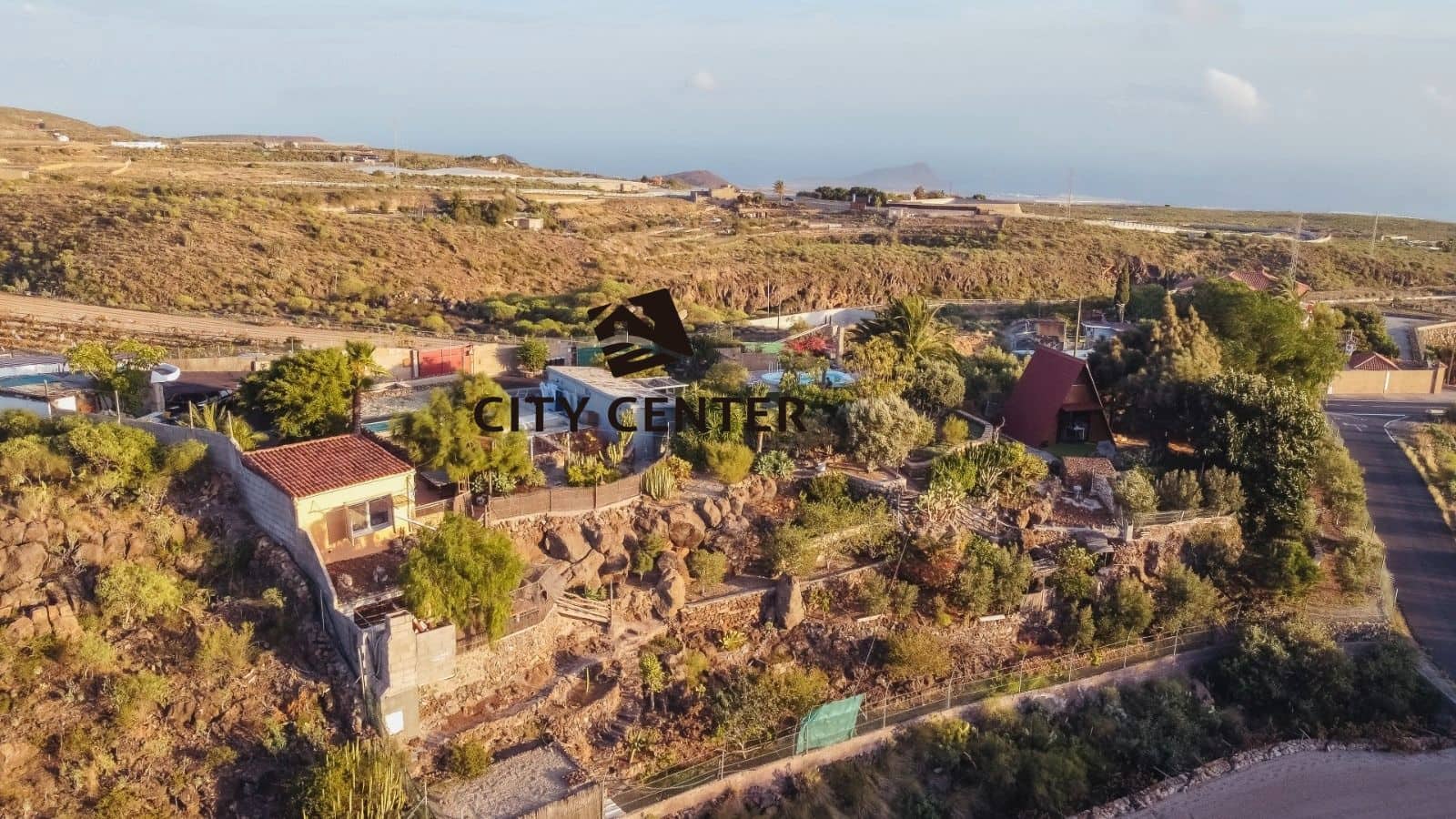 8 bedroom Finca/Country House for sale in San Miguel de Abona with pool garage - € 787,000 (Ref: 9282966)