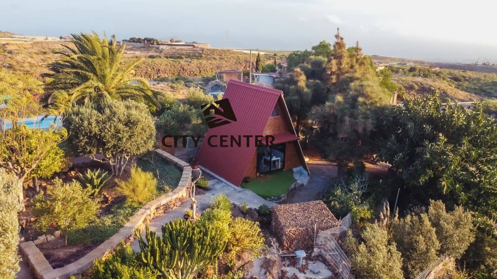 8 bedroom Finca/Country House for sale in San Miguel de Abona with pool garage - € 787,000 (Ref: 9282966)