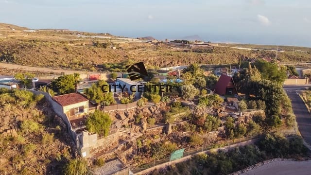 8 soveværelse Finca/Landehus til salg i San Miguel de Abona med swimmingpool garage - € 787.000 (Ref: 9282966)