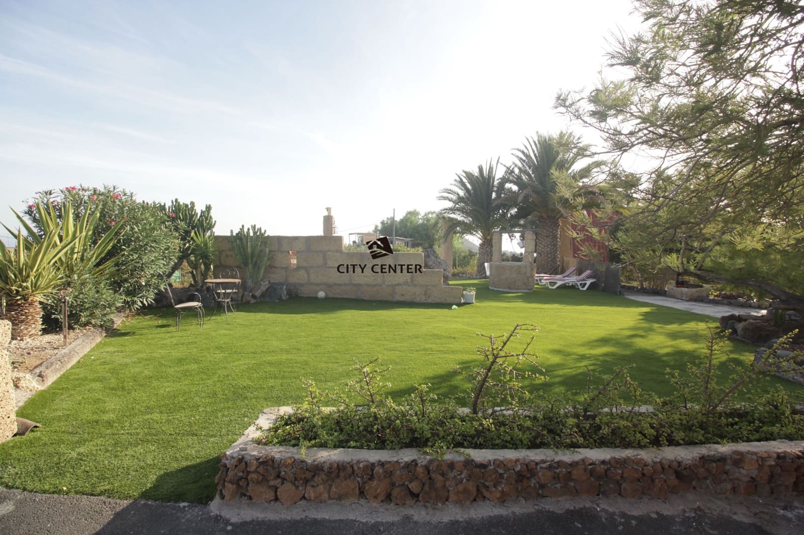 8 bedroom Finca/Country House for sale in San Miguel de Abona with pool garage - € 787,000 (Ref: 9282966)