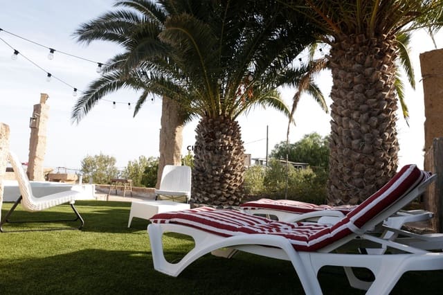 8 soveværelse Finca/Landehus til salg i San Miguel de Abona med swimmingpool garage - € 787.000 (Ref: 9282966)