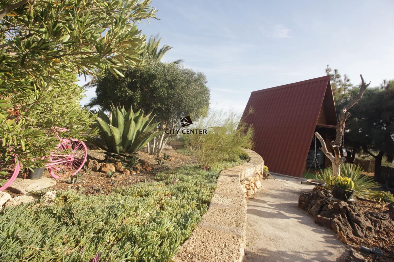 8 bedroom Finca/Country House for sale in San Miguel de Abona with pool garage - € 787,000 (Ref: 9282966)