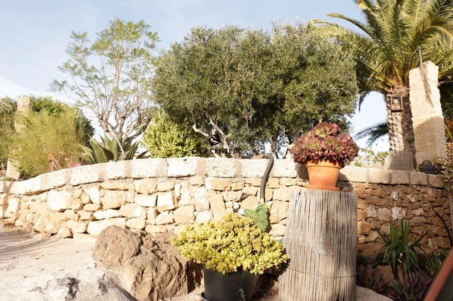 8 soveværelse Finca/Landehus til salg i San Miguel de Abona med swimmingpool garage - € 787.000 (Ref: 9282966)