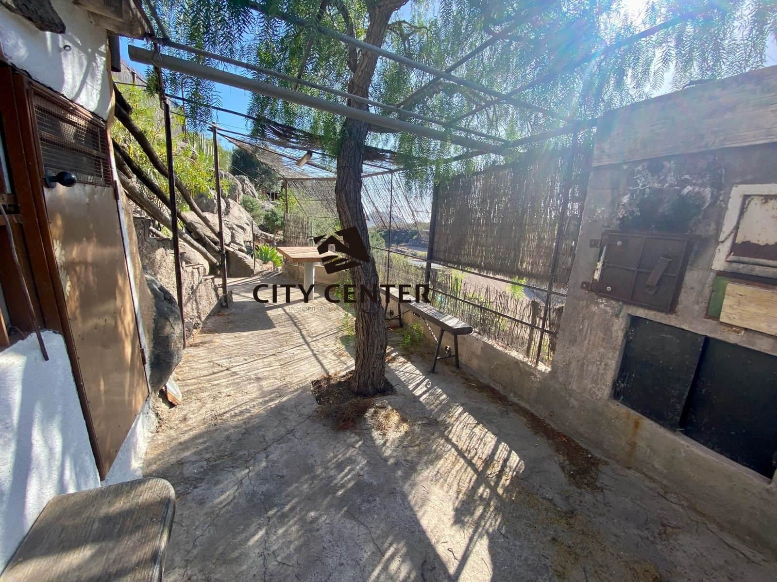 8 bedroom Finca/Country House for sale in San Miguel de Abona with pool garage - € 787,000 (Ref: 9282966)