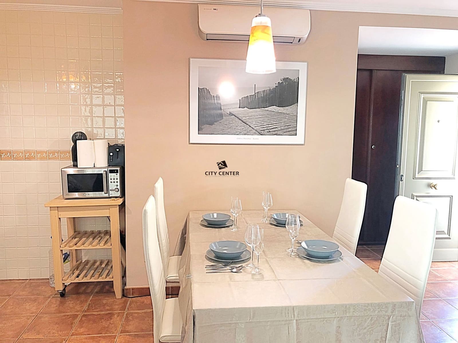 2 sypialnia Dom na sprzedaż w Granadilla de Abona z basenem garażem - 577 000 € (Ref: 9282970)