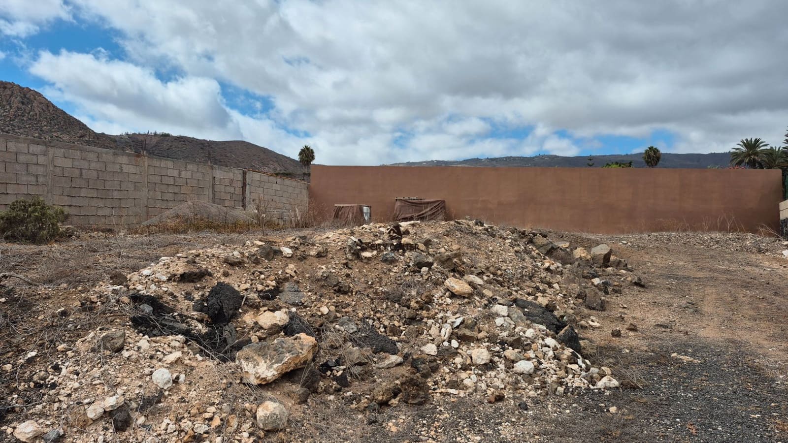 Teren niezagospodarowany na sprzedaż w Arona - 98 000 € (Ref: 9282973)