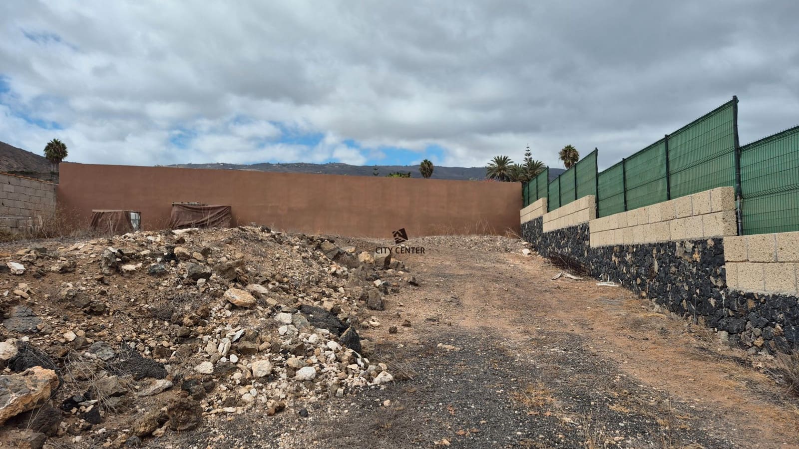 Teren niezagospodarowany na sprzedaż w Arona - 98 000 € (Ref: 9282973)