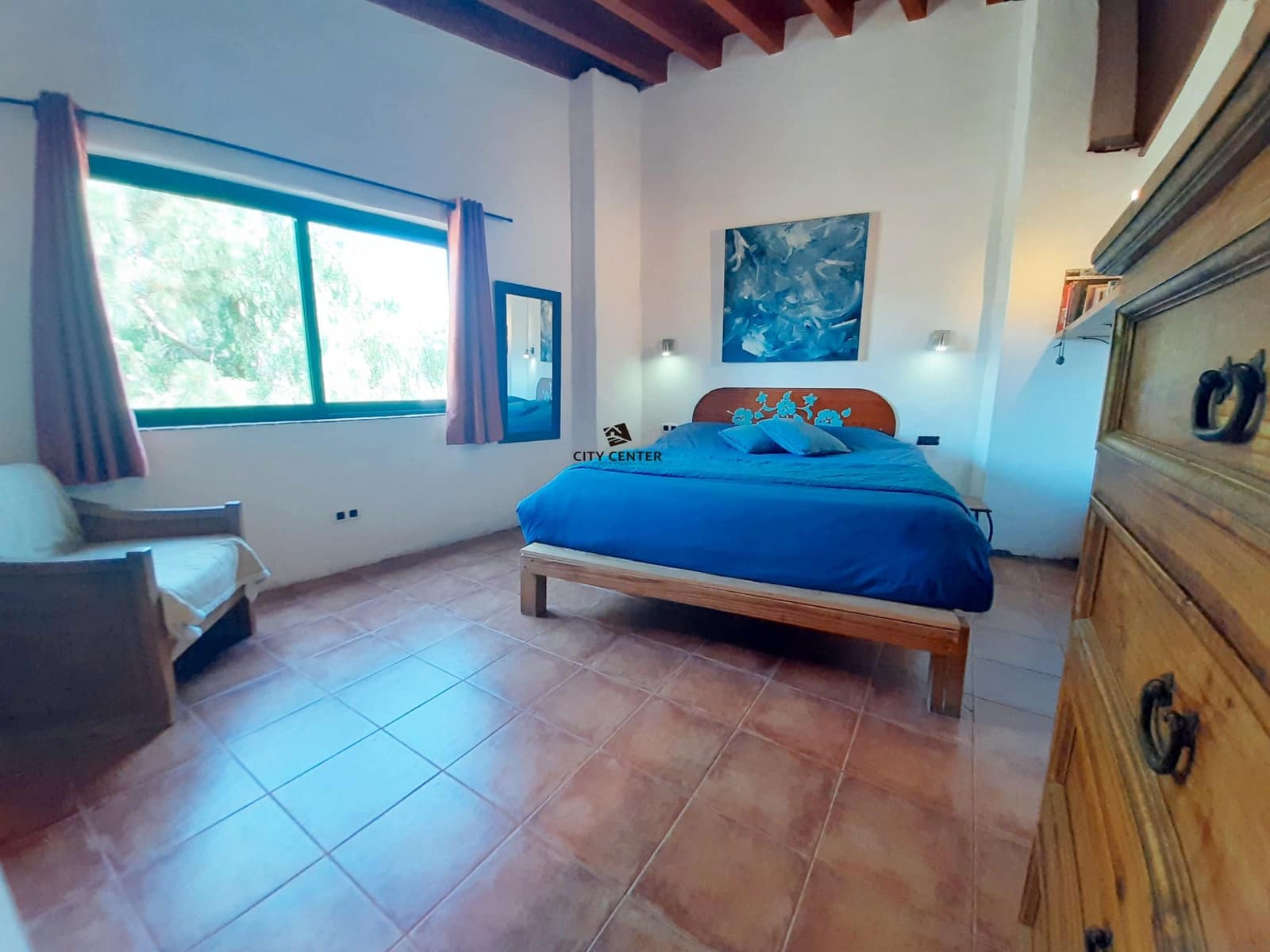 5 bedroom Finca/Country House for sale in Granadilla de Abona with garage - € 490,000 (Ref: 9295081)