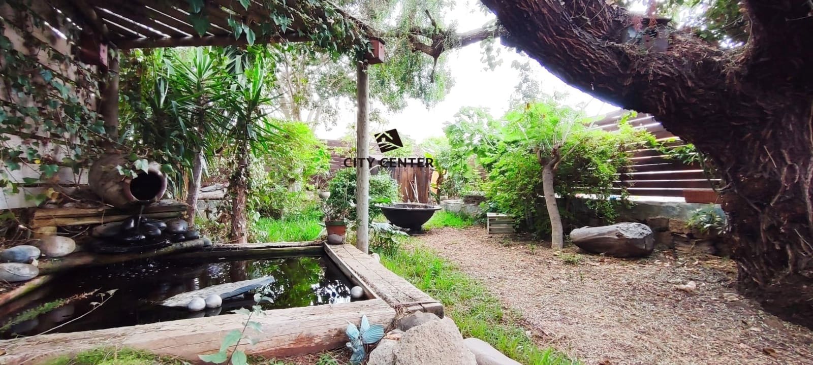 5 bedroom Finca/Country House for sale in Granadilla de Abona with garage - € 490,000 (Ref: 9295081)