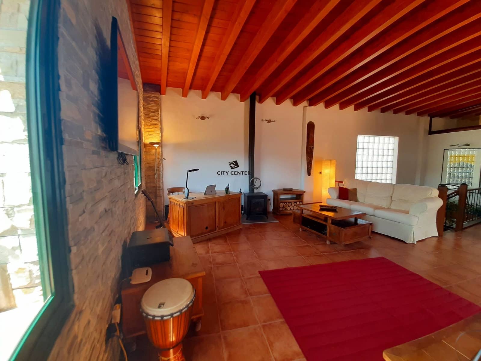 5 bedroom Finca/Country House for sale in Granadilla de Abona with garage - € 490,000 (Ref: 9295081)