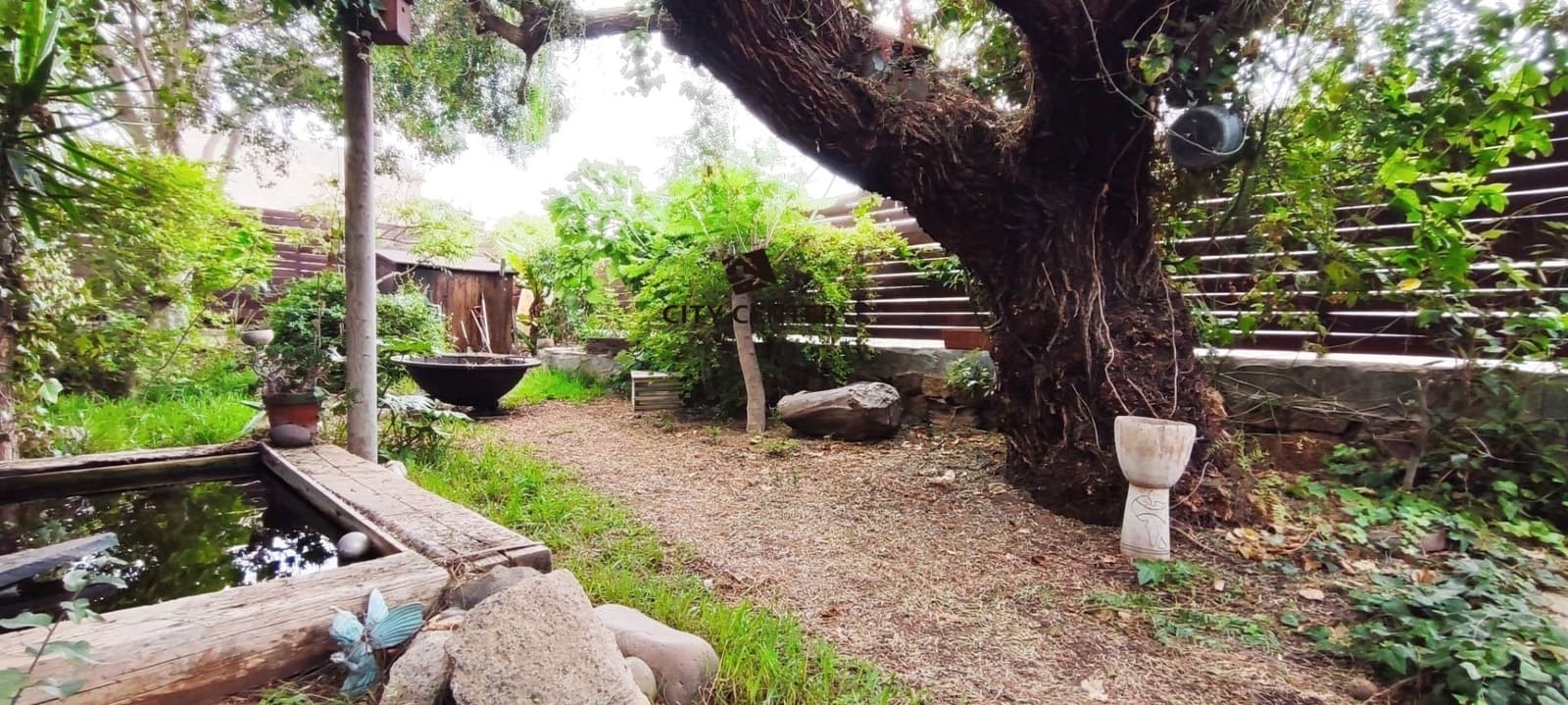 5 bedroom Finca/Country House for sale in Granadilla de Abona with garage - € 490,000 (Ref: 9295081)