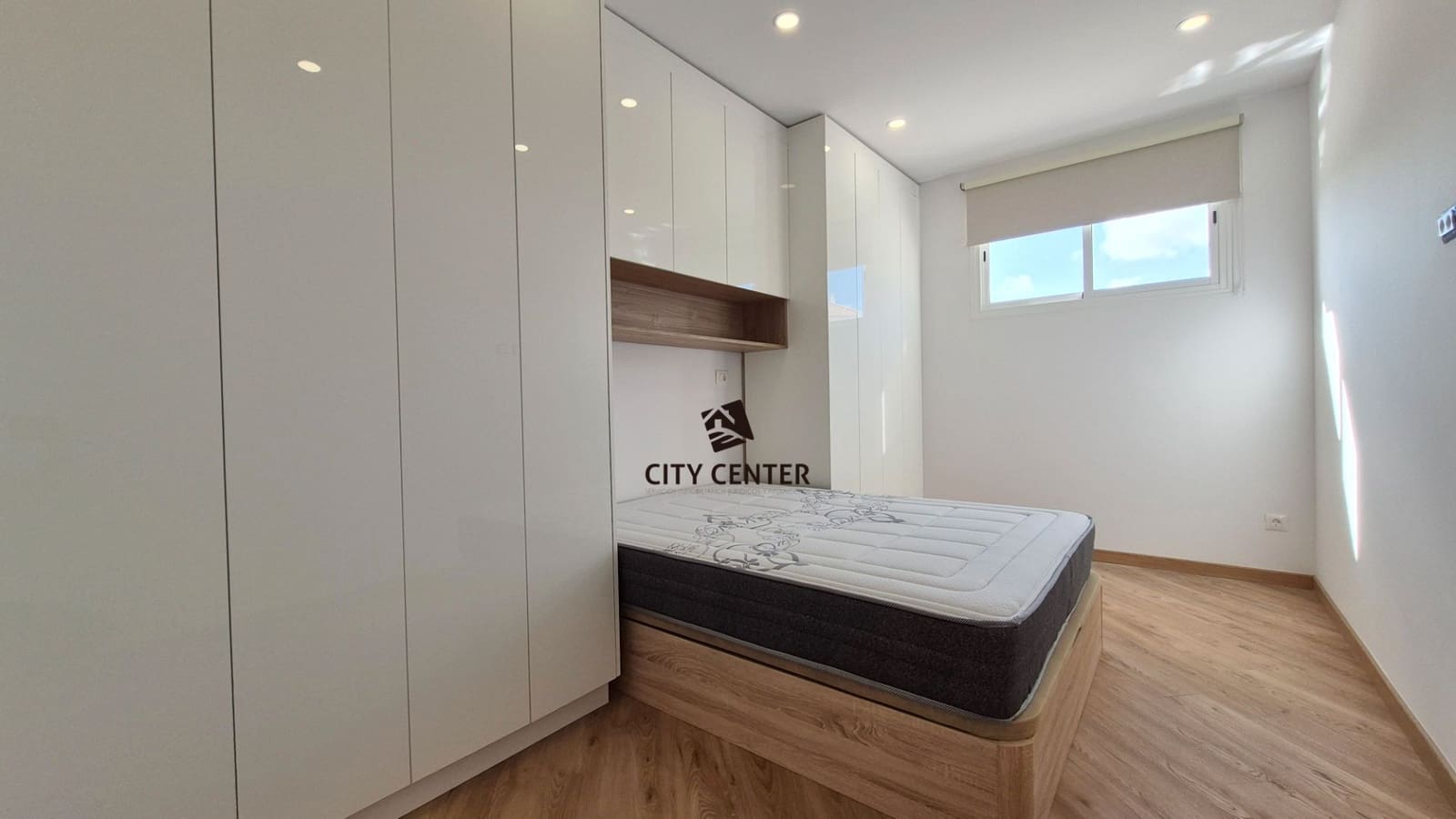 2 chambre Appartement à vendre à Arona avec piscine garage - 280 000 € (Ref: 9295086)