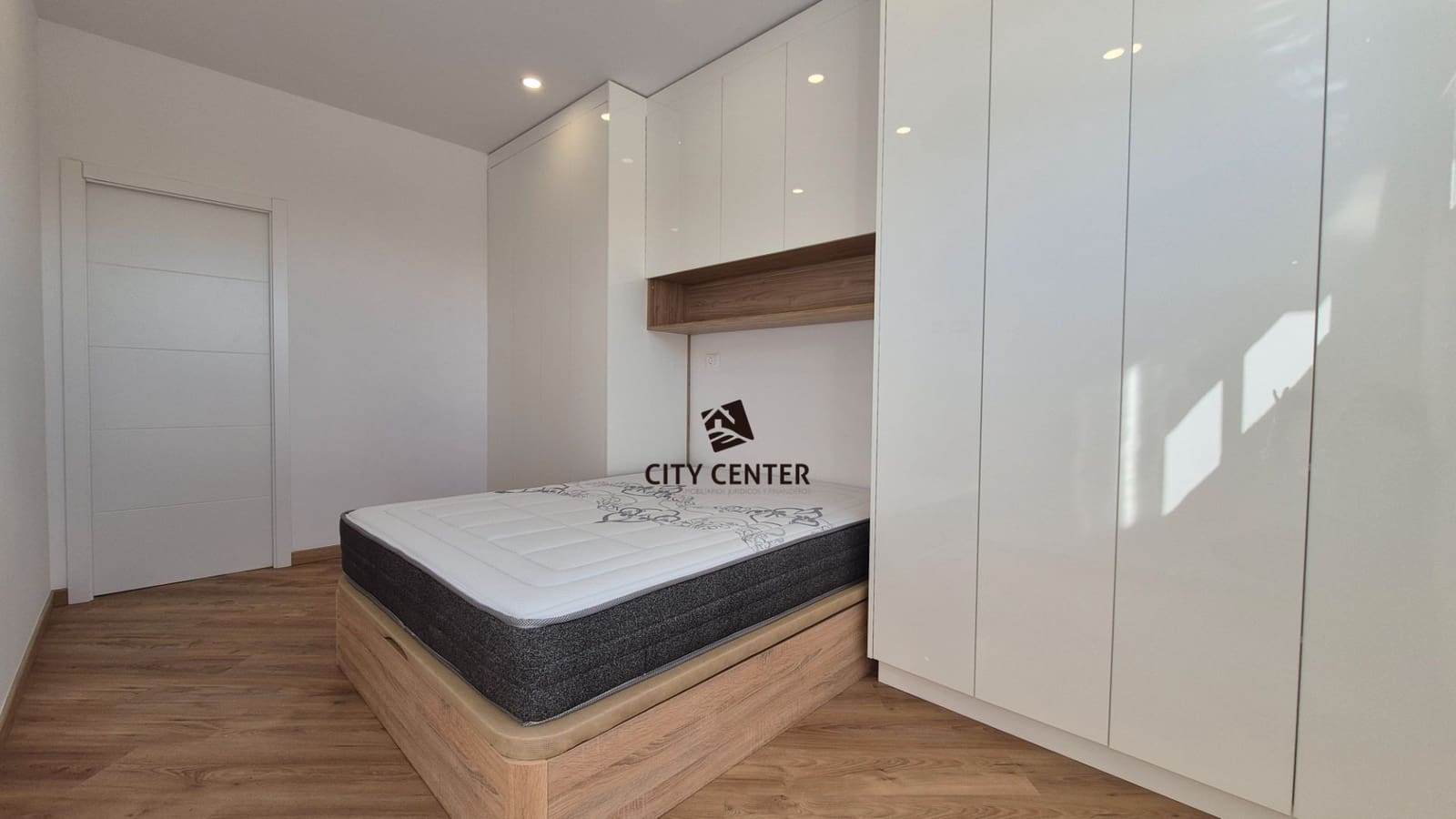 2 chambre Appartement à vendre à Arona avec piscine garage - 280 000 € (Ref: 9295086)