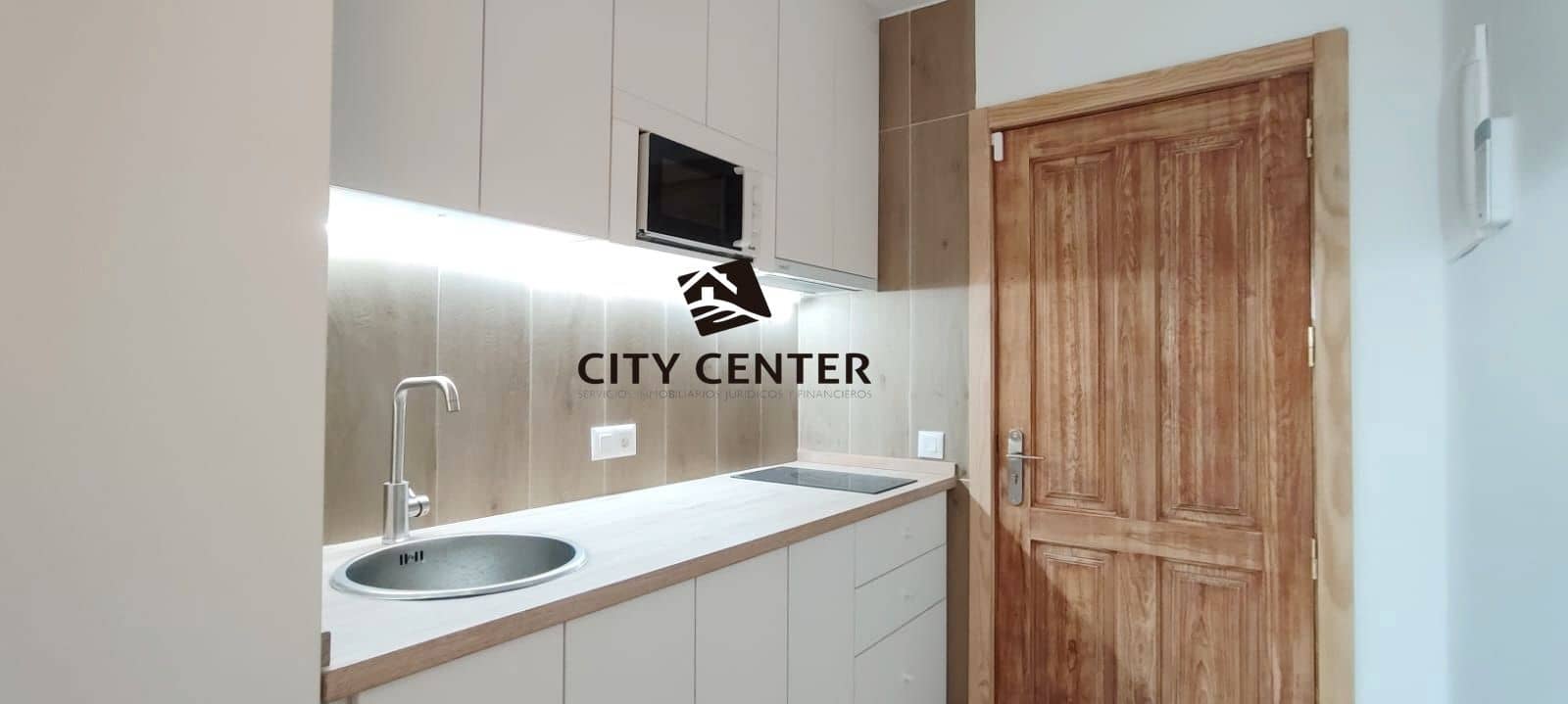 Studio til salg i San Miguel de Abona med swimmingpool garage - € 173.000 (Ref: 9296297)