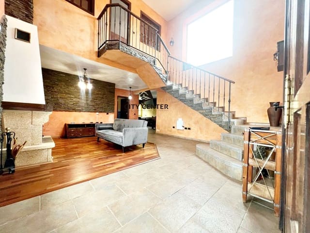 2 soveværelse Villa til salg i El Rosario med garage - € 450.000 (Ref: 9296366)