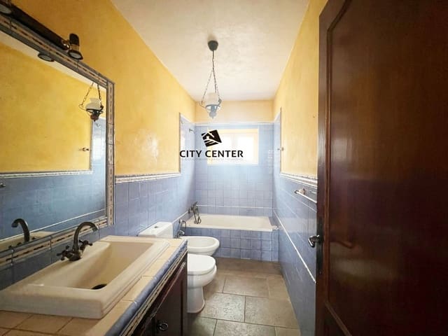 2 soveværelse Villa til salg i El Rosario med garage - € 450.000 (Ref: 9296366)