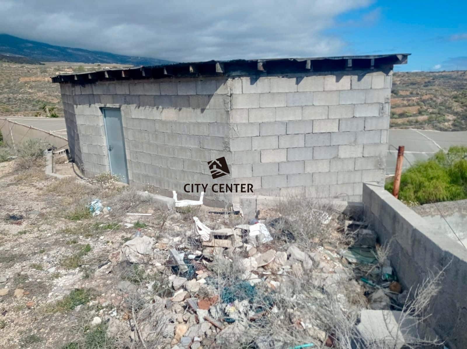 Finca/Maison de Campagne à vendre à Arico - 120 000 € (Ref: 9296367)