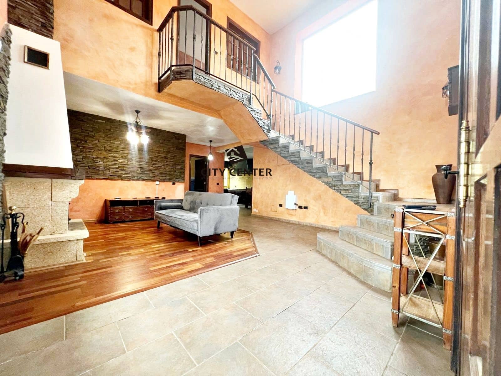 2 bedroom Villa for rent in El Rosario with garage - € 1,300 (Ref: 9397963)