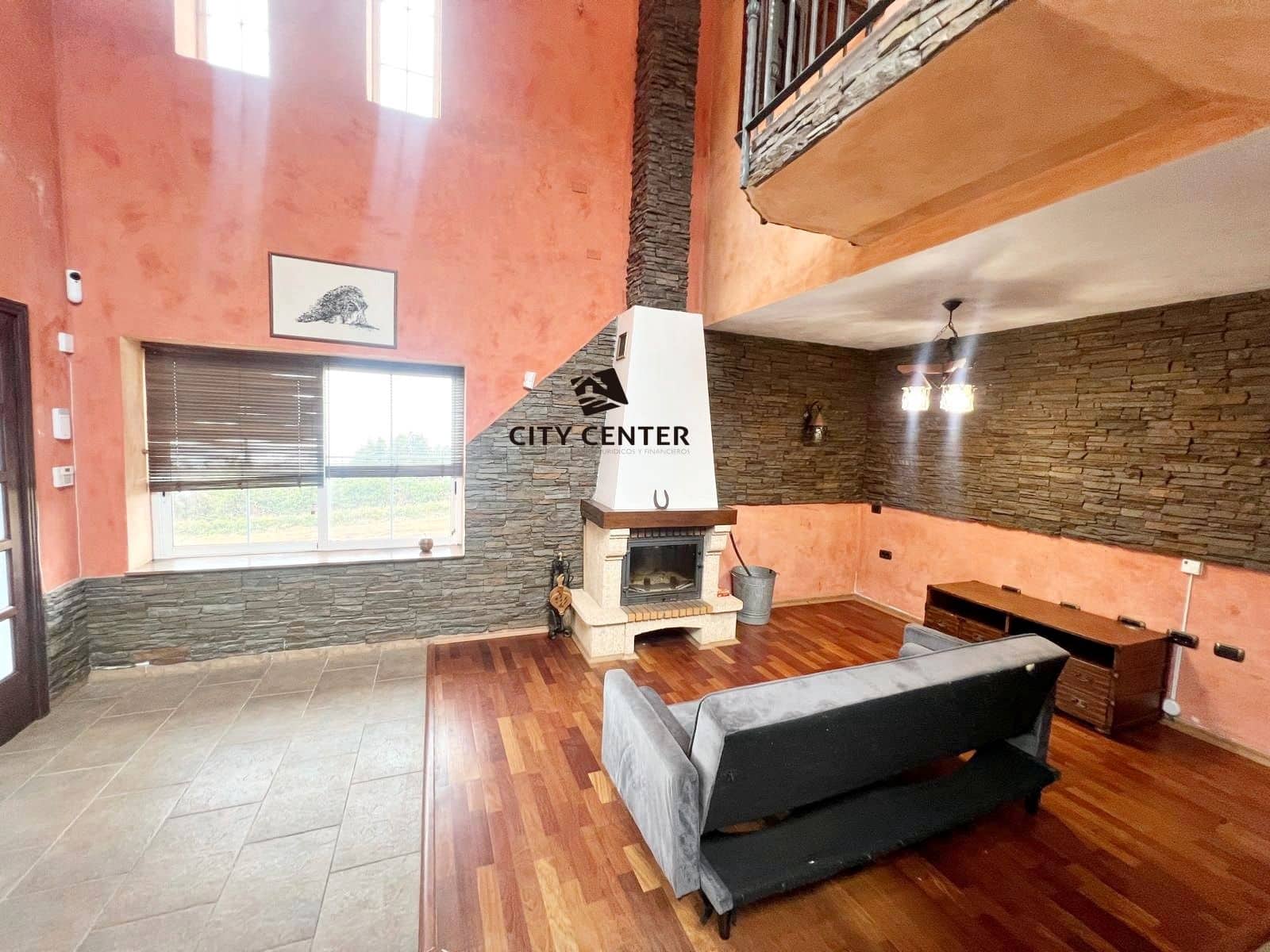 2 bedroom Villa for rent in El Rosario with garage - € 1,300 (Ref: 9397963)