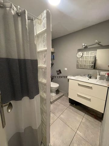 Apartamento de 1 habitación en Puerto Santiago, Santiago del Teide en venta con piscina garaje - 175.950 € (Ref: 9402455)