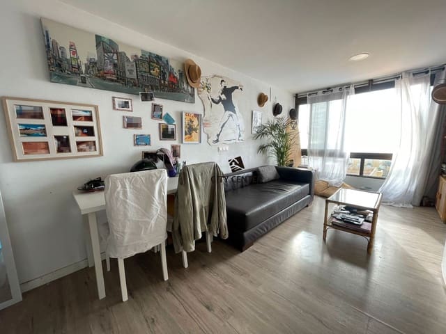 Apartamento de 1 habitación en Puerto Santiago, Santiago del Teide en venta con piscina garaje - 175.950 € (Ref: 9402455)