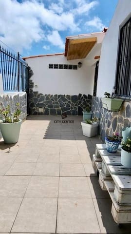 3 soveværelse Byhus til salg i Santiago del Teide med garage - € 275.000 (Ref: 9402456)