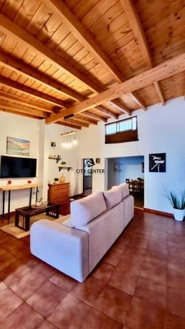 3 soveværelse Byhus til salg i Santiago del Teide med garage - € 275.000 (Ref: 9402456)