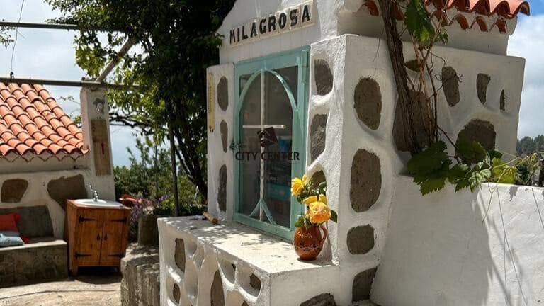 3 bedroom Finca/Country House for sale in Granadilla de Abona with pool garage - € 539,000 (Ref: 9438351)