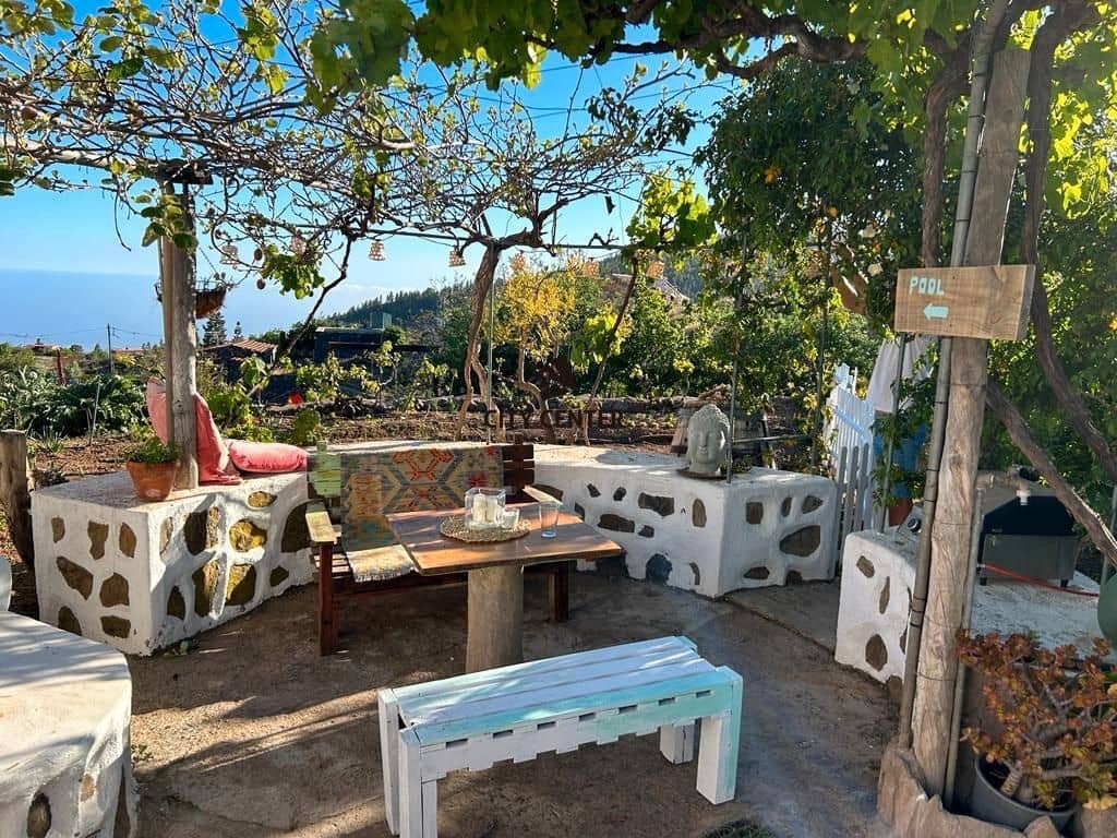 3 bedroom Finca/Country House for sale in Granadilla de Abona with pool garage - € 539,000 (Ref: 9438351)