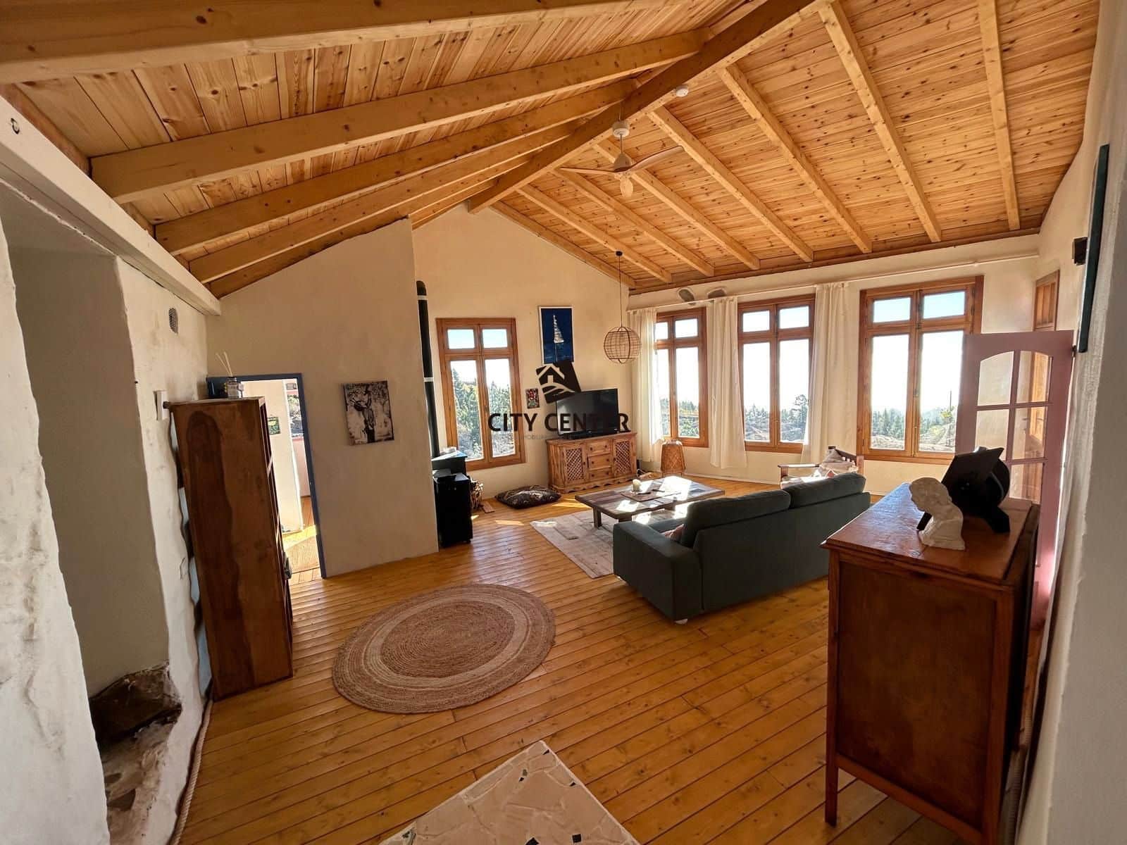 3 bedroom Finca/Country House for sale in Granadilla de Abona with pool garage - € 539,000 (Ref: 9438351)