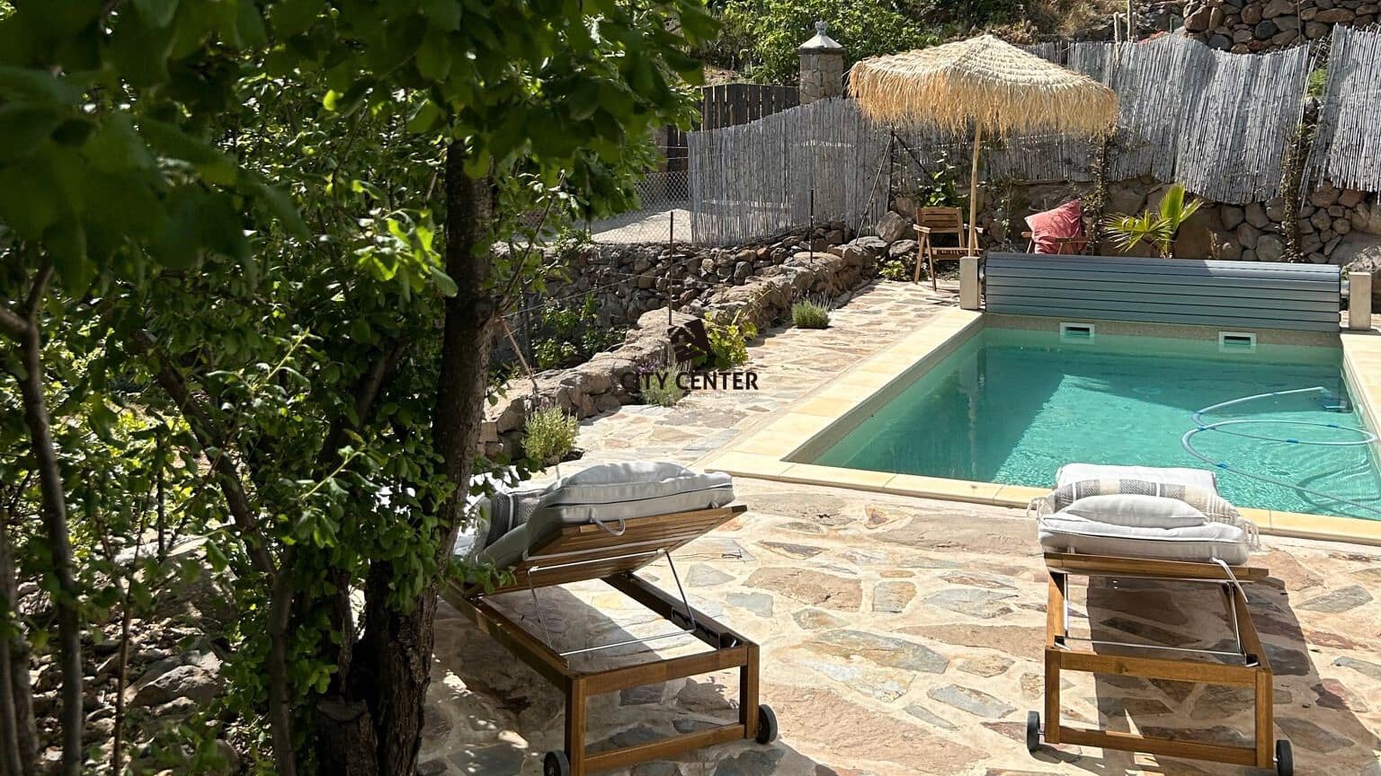 3 bedroom Finca/Country House for sale in Granadilla de Abona with pool garage - € 539,000 (Ref: 9438351)