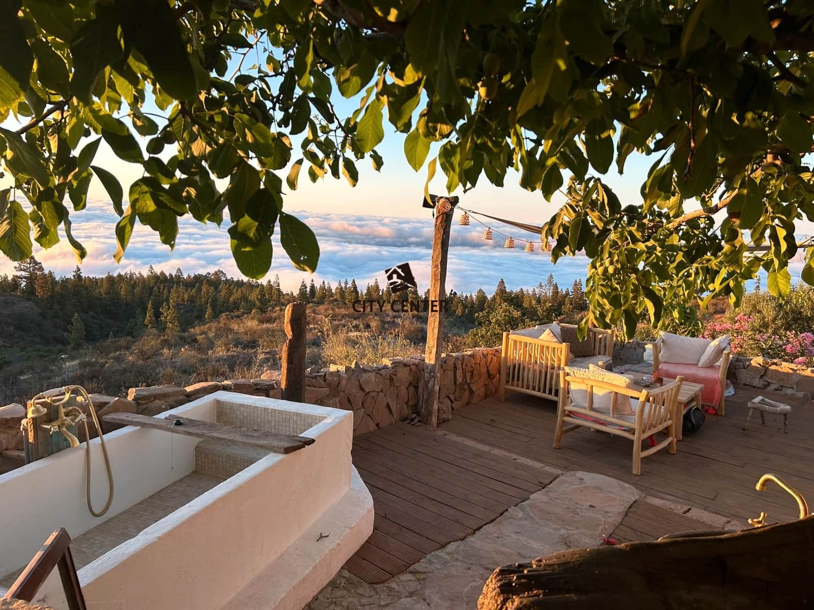 3 bedroom Finca/Country House for sale in Granadilla de Abona with pool garage - € 539,000 (Ref: 9438351)