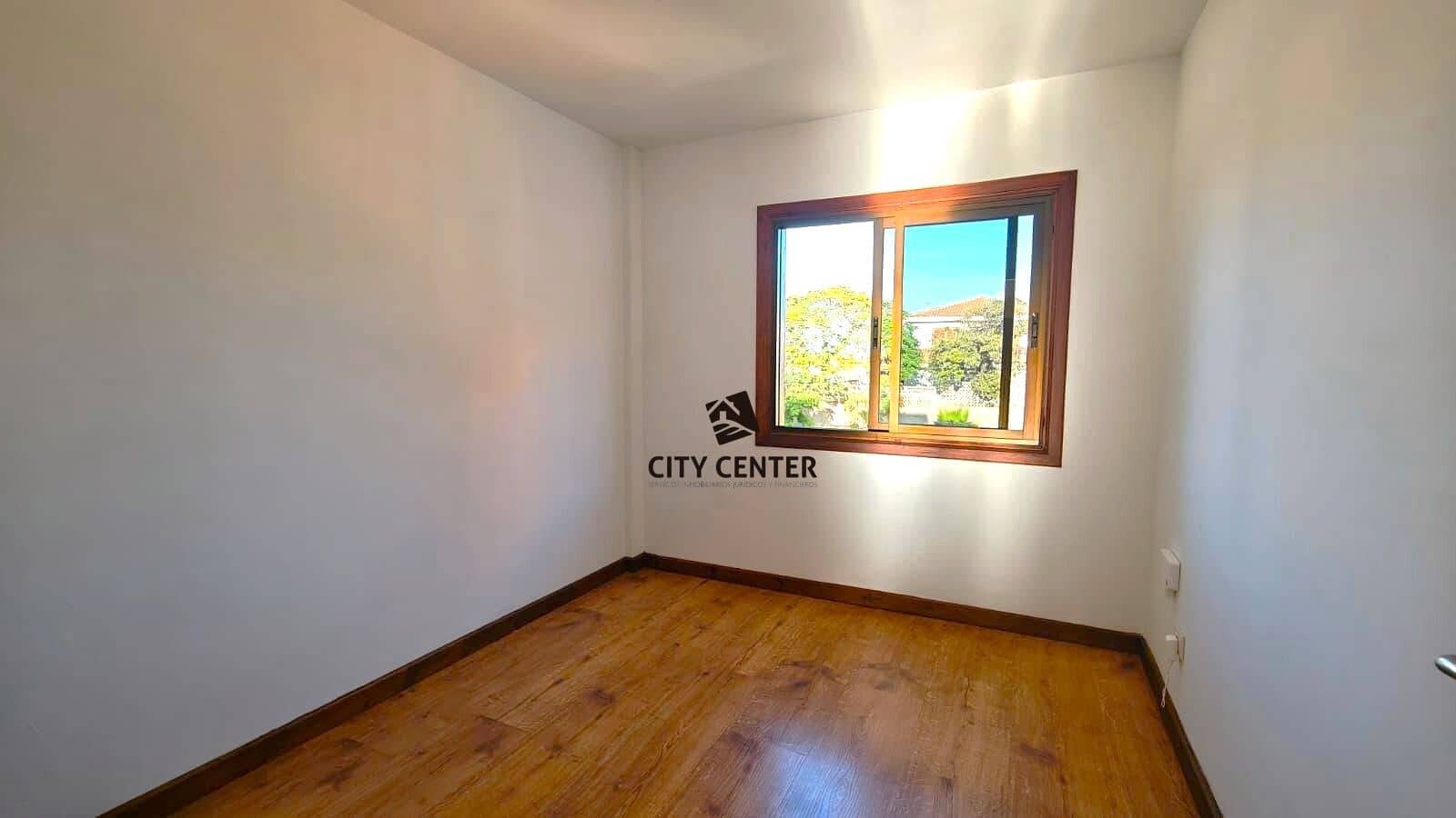 2 bedroom Flat for sale in Puerto de la Cruz - € 280,000 (Ref: 9489847)