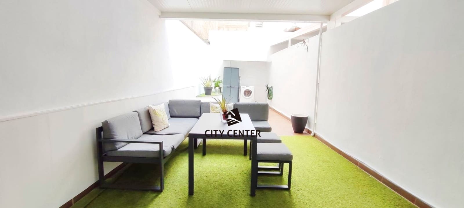 2 bedroom Flat for sale in Arona - € 265,000 (Ref: 9489848)