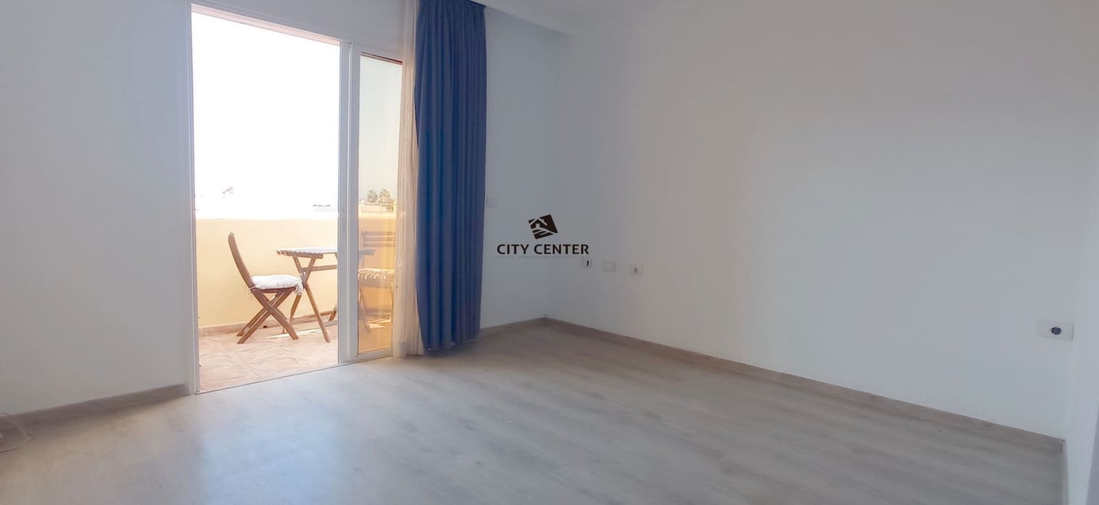 2 bedroom Beach Apartment for sale in Adeje with pool garage - € 250,000 (Ref: 9490017)