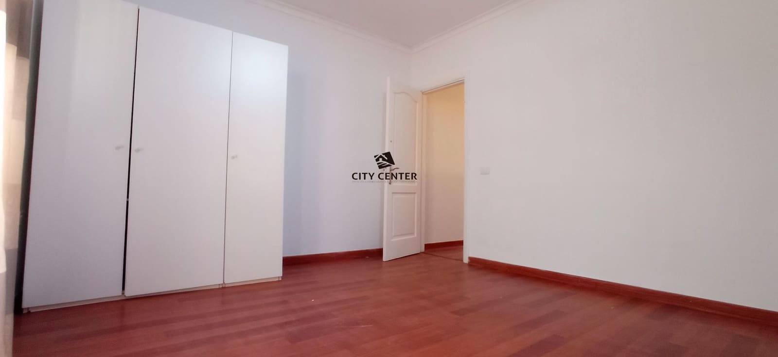 2 bedroom Beach Apartment for sale in Adeje with pool garage - € 250,000 (Ref: 9490017)