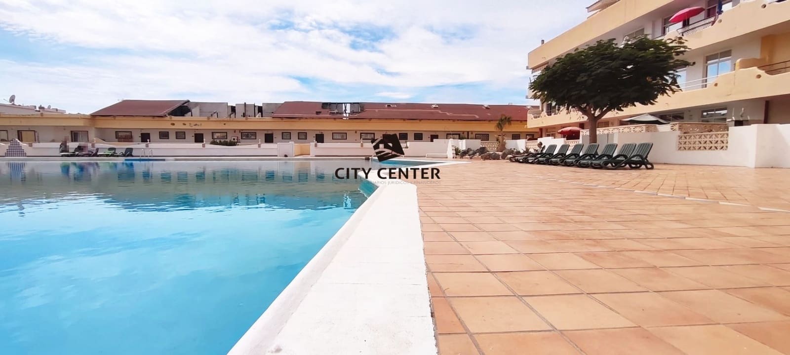2 bedroom Beach Apartment for sale in Adeje with pool garage - € 250,000 (Ref: 9490017)