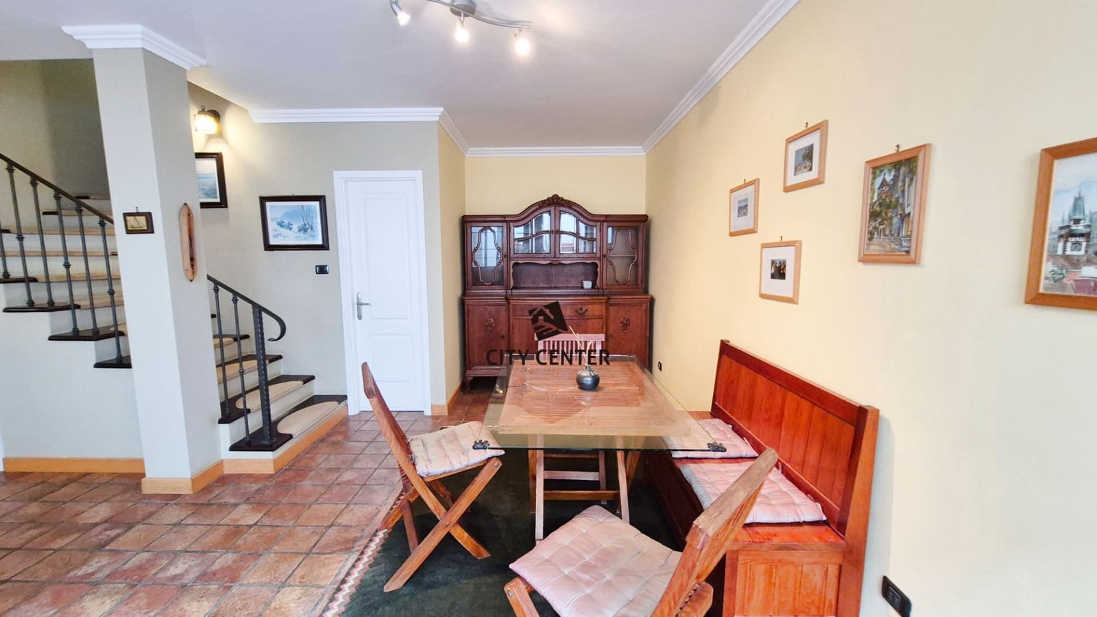 3 bedroom Townhouse for sale in Arico with garage - € 375,000 (Ref: 9490018)