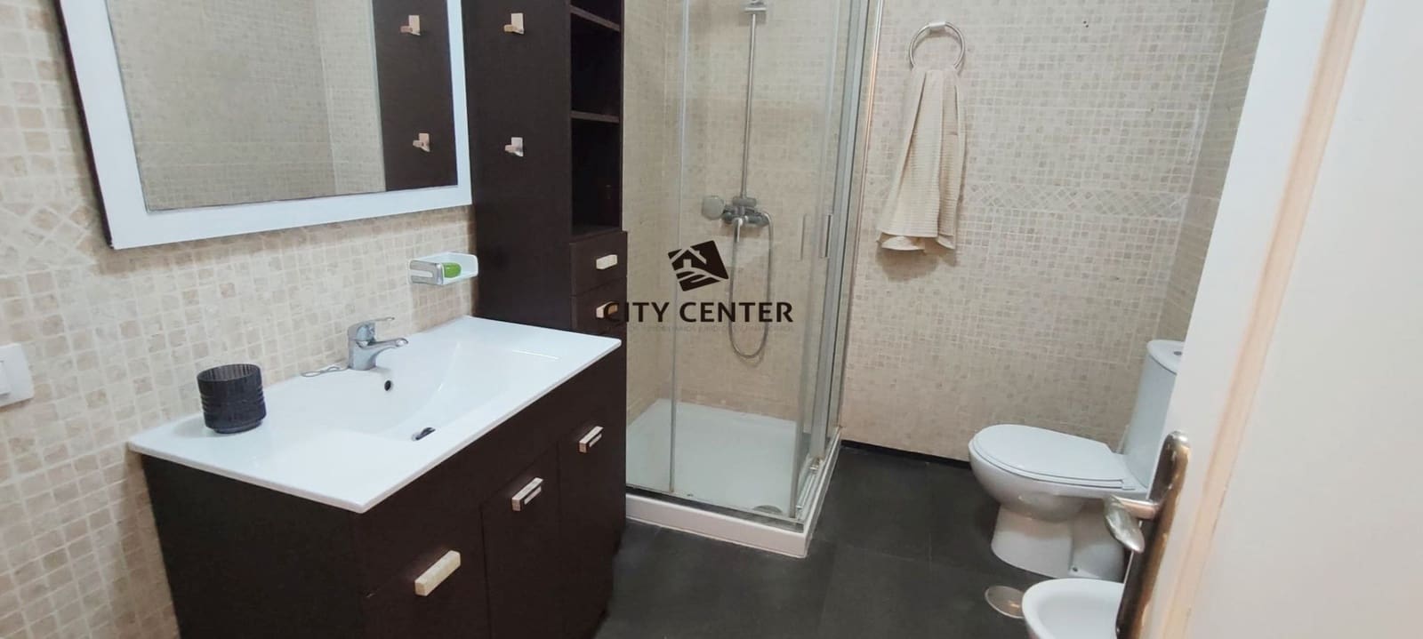 2 sypialnia Apartament przy plaży na sprzedaż w Adeje z basenem garażem - 250 000 € (Ref: 9516601)