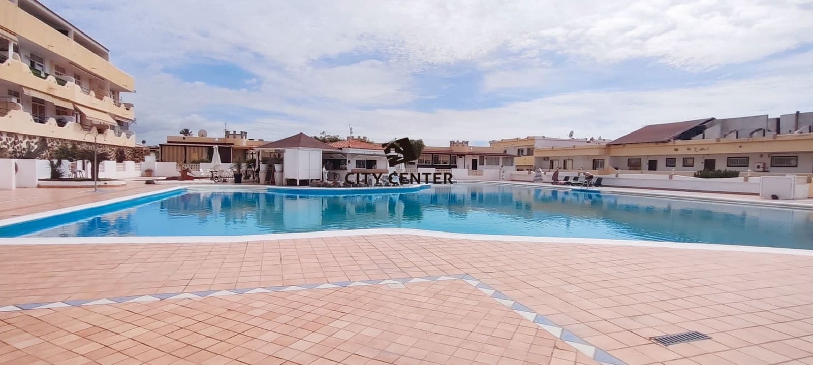 2 sypialnia Apartament przy plaży na sprzedaż w Adeje z basenem garażem - 250 000 € (Ref: 9516601)