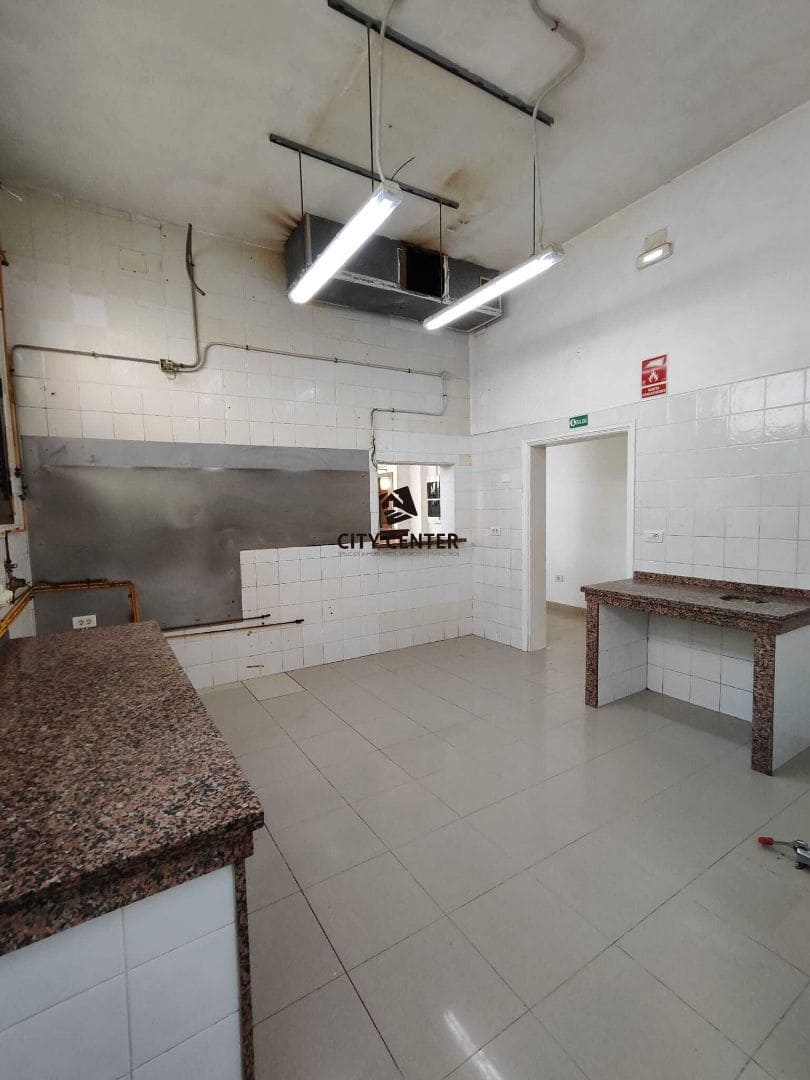 Comercial para arrendar em Puerto de la Cruz - 4 500 € (Ref: 9570130)