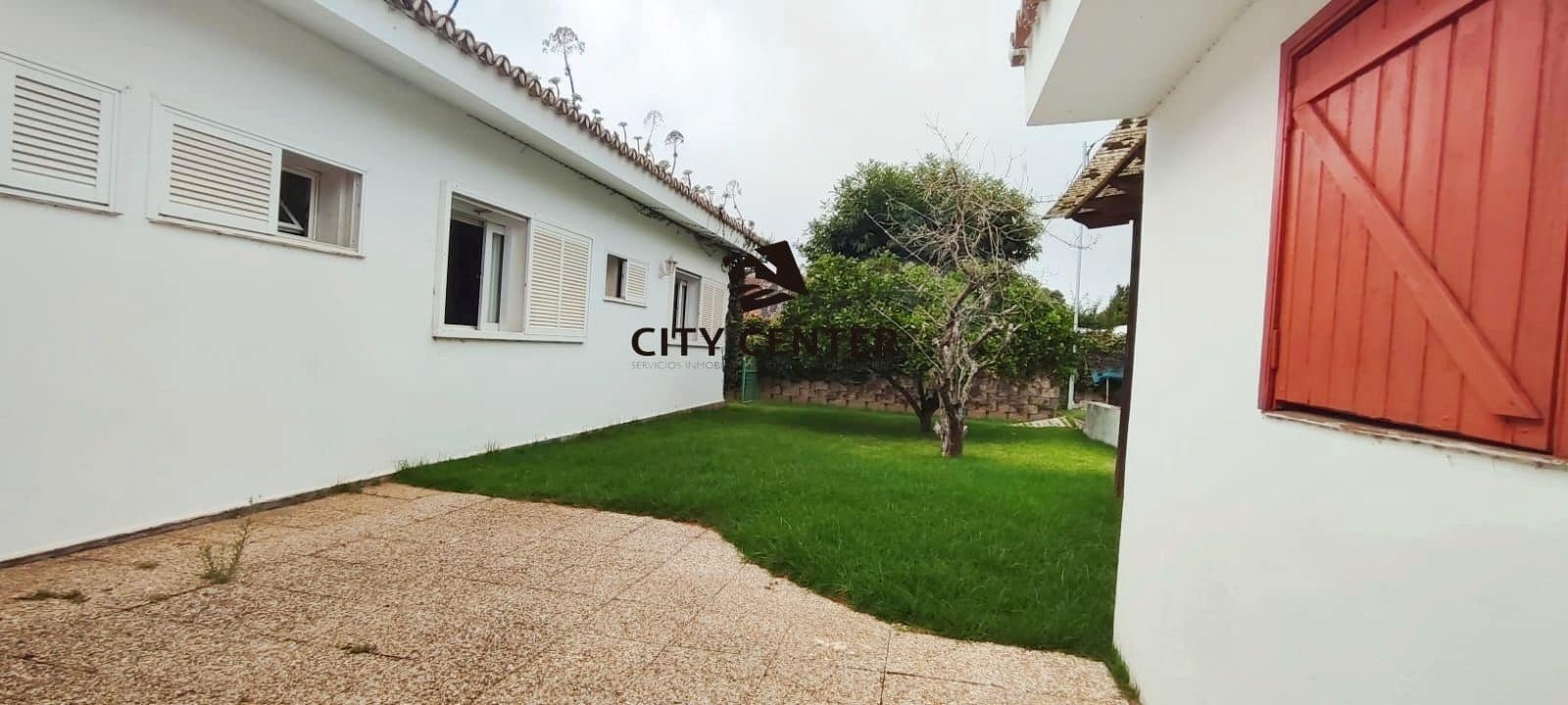 5 soverom Villa til salgs i Tacoronte med garasje - € 780 000 (Ref: 9613900)