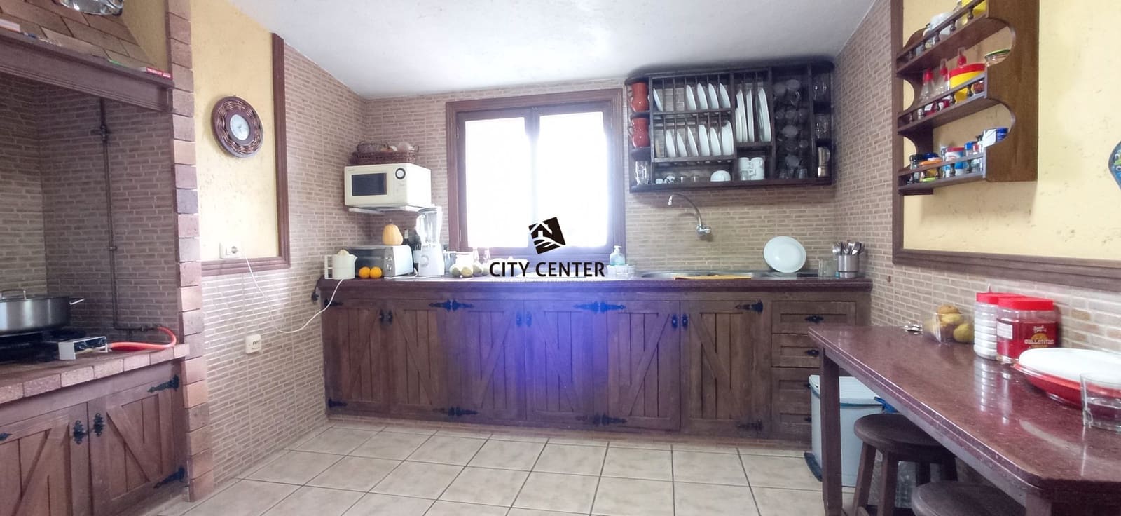 4 bedroom Finca/Country House for sale in San Miguel de Abona with pool garage - € 700,000 (Ref: 9613908)