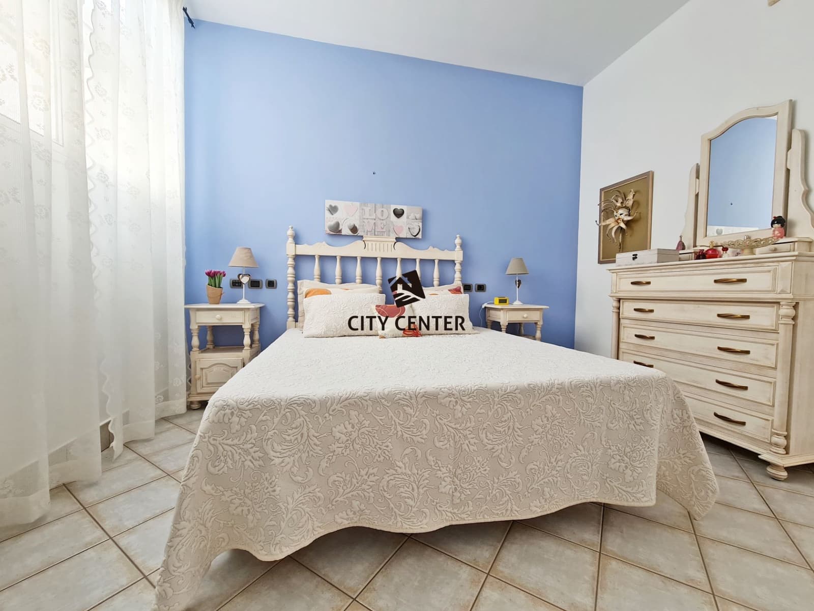 10 sypialnia Hotel na sprzedaż w Arona z garażem - 1 585 000 € (Ref: 9613909)