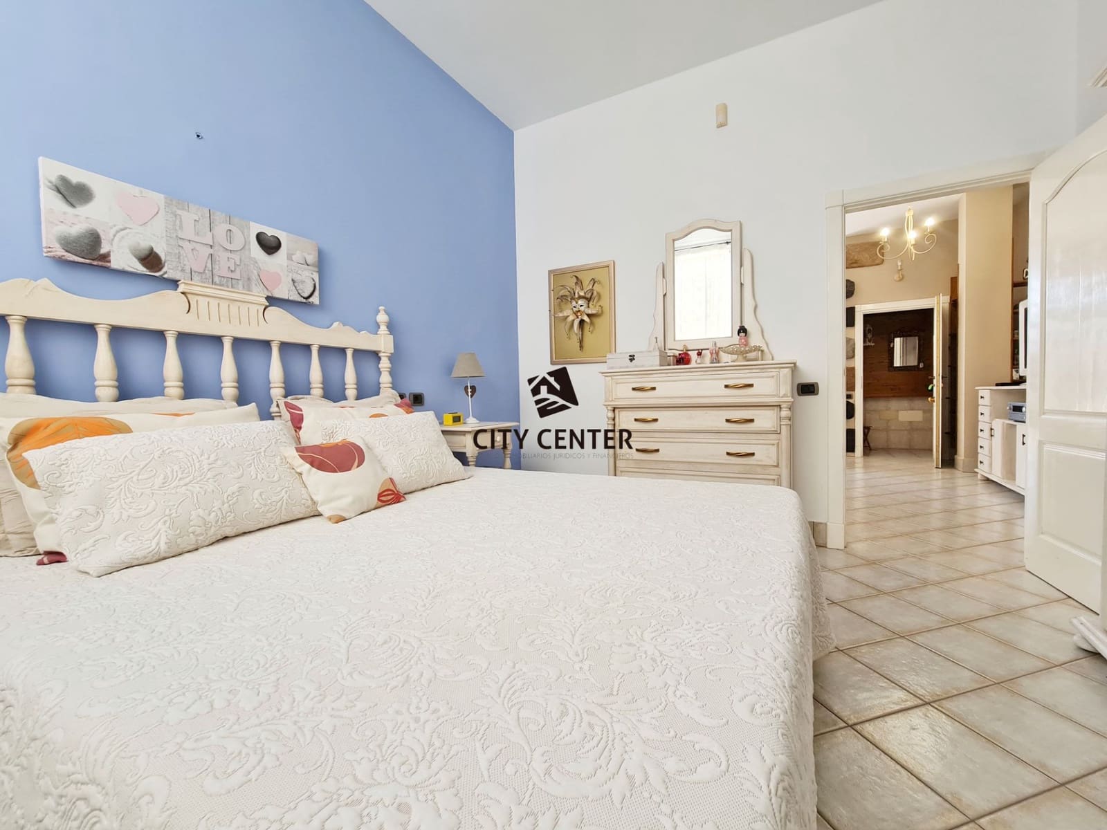 10 sypialnia Hotel na sprzedaż w Arona z garażem - 1 585 000 € (Ref: 9613909)