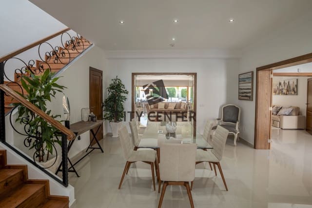 4 chambre Villa/Maison à vendre à La Caleta Adeje, Adeje avec piscine - 4 590 000 € (Ref: 9613910)