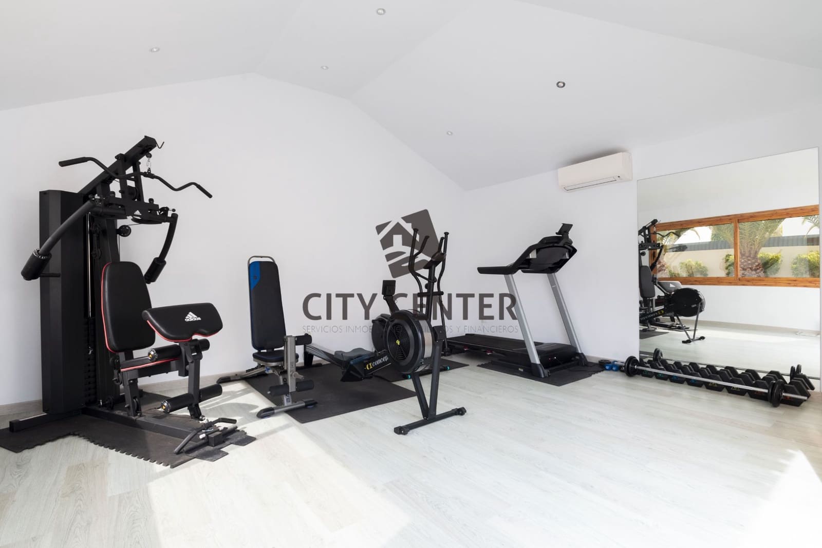 4 chambre Villa/Maison à vendre à Adeje avec piscine - 4 590 000 € (Ref: 9613910)