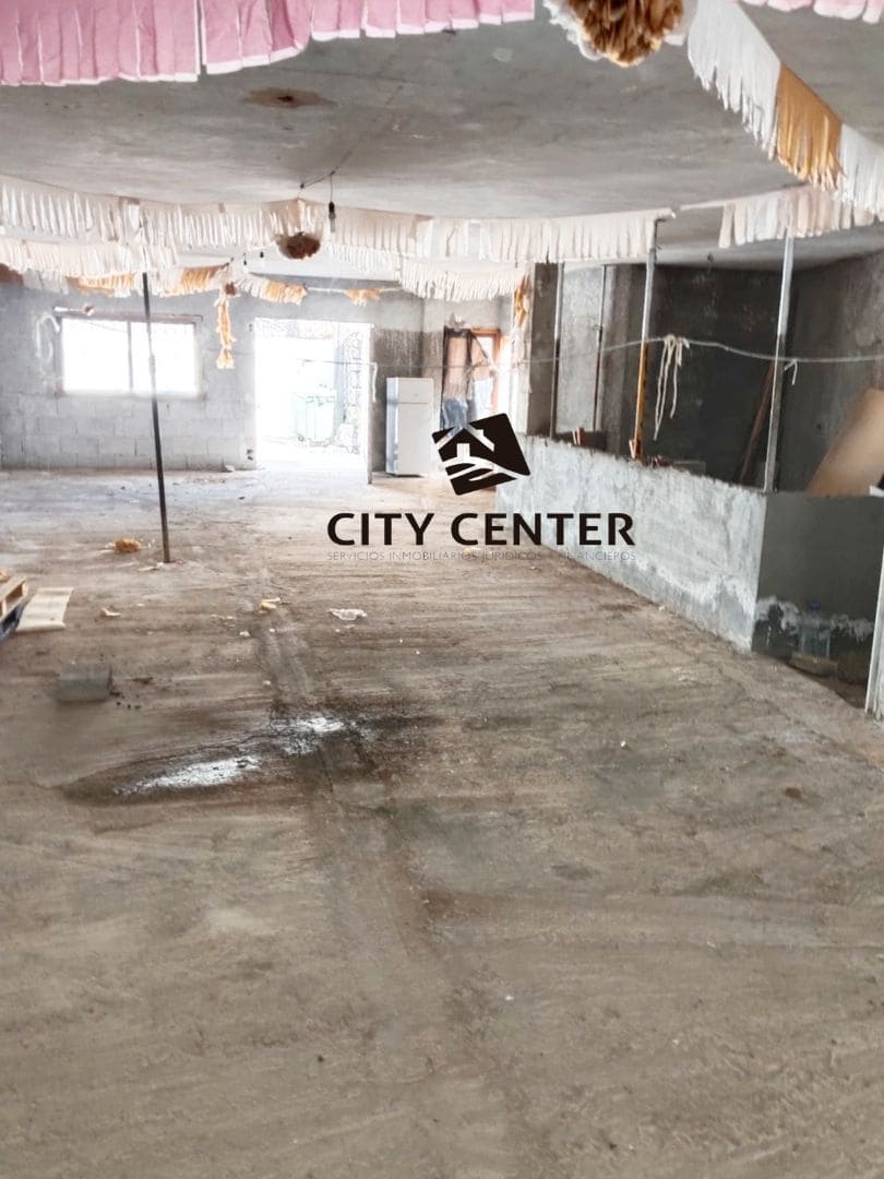 Villa for sale in Guia de Isora - € 160,000 (Ref: 9618759)